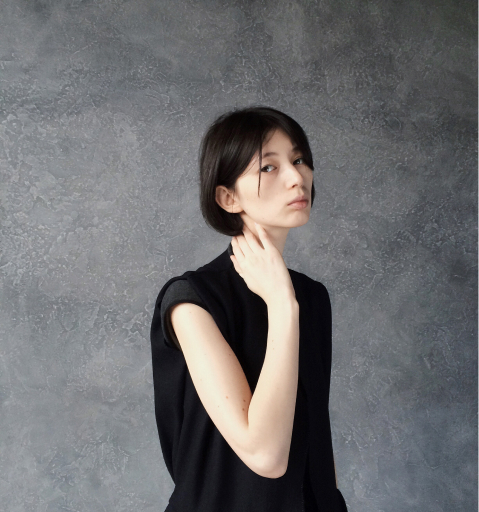 lady in blouse